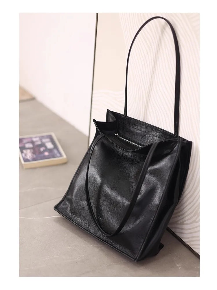 Zip Leather Pocket Shoulder Tote