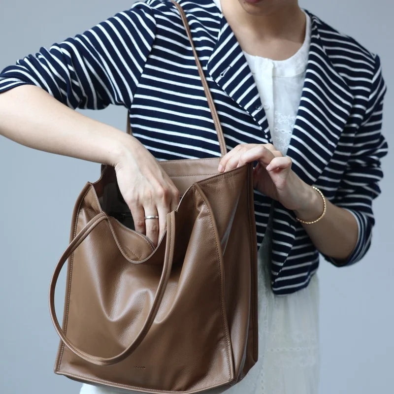 Zip Leather Pocket Shoulder Tote