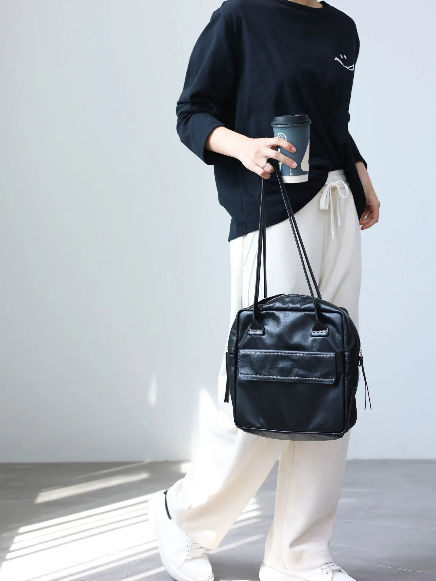 Leather Pocket Zip Tote