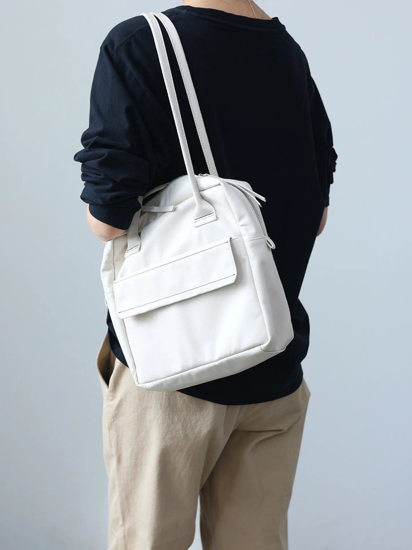 Leather Pocket Zip Tote