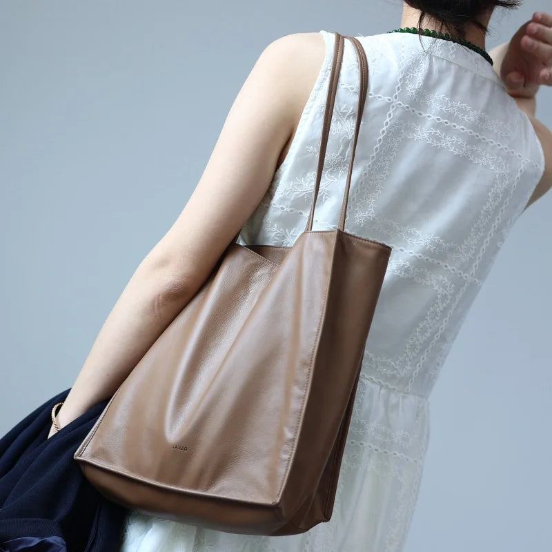 Zip Leather Pocket Shoulder Tote